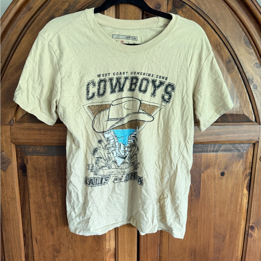 Cowboys Graphic Beige Tee